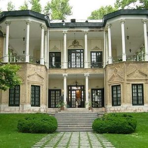 قصر نيافاران في إيران