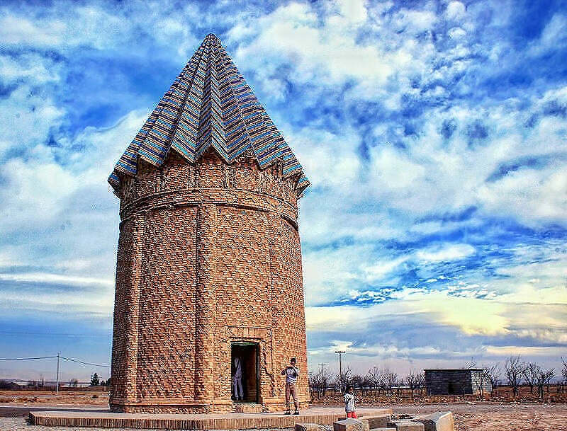 برج أخنغان