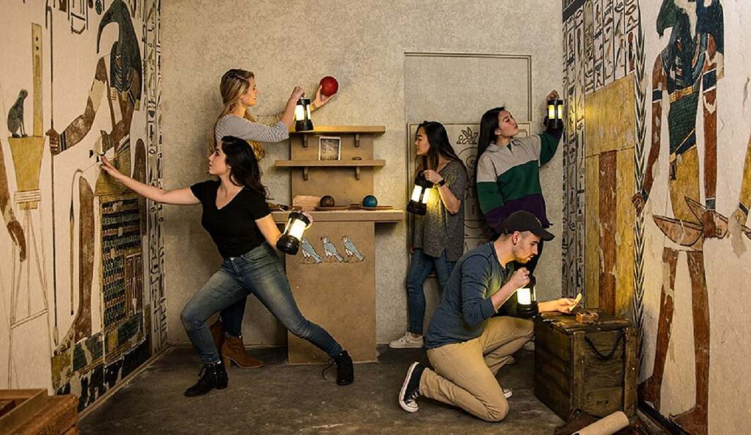 غرف الهروب (Escape Rooms)