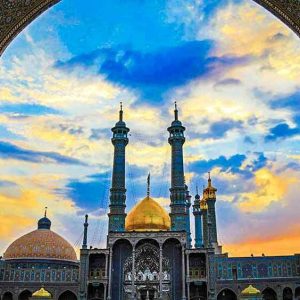 إذا كنت تخطط للسفر إلى قم إيران، فتأكد من قراءة هذا المقال