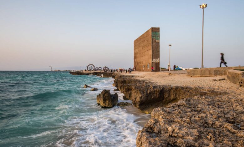 Kish Sandy & Coral Beaches: Guide to Top Spots