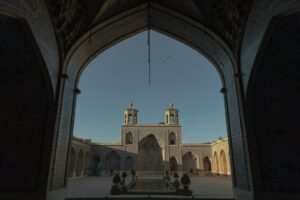عمارة أصفهان: عجائب التصميم والهندسة الإسلامية
