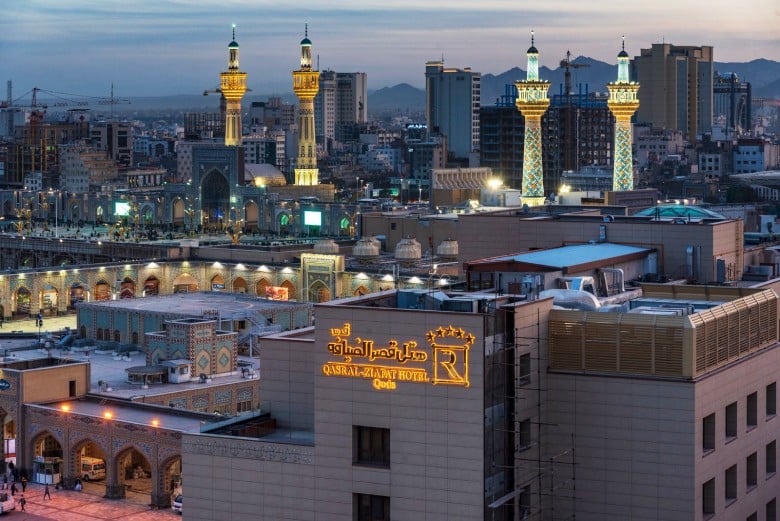 فندق قصر الضيافة قدس في مشهد: تجربة فاخرة بقلب المدينة المقدسة مع همين تور