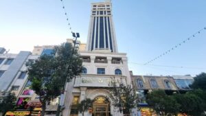 فندق روز دارويشي في مشهد: تجربة فاخرة تجمع بين الراحة والروحانية مع همين تور