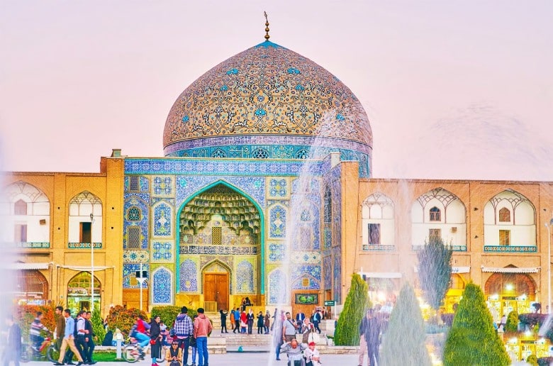 مسجد الشيخ لطف الله في أصفهان: تحفة معمارية