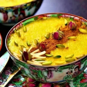 استكشاف الحلويات الإيرانية مع hamintour: رحلة عبر النكهات والتقاليد الفارسية
