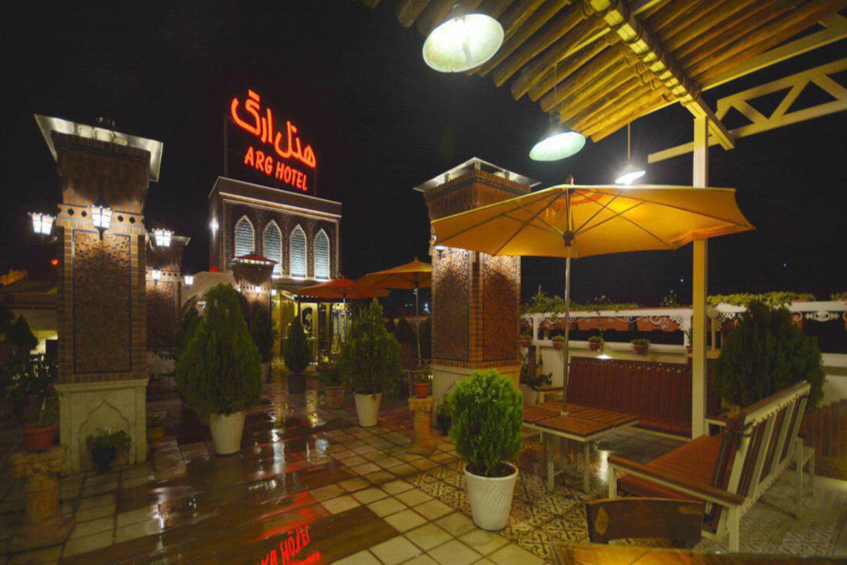 Arg Hotel Shiraz: Your Gateway to Comfort and Persian Heritage