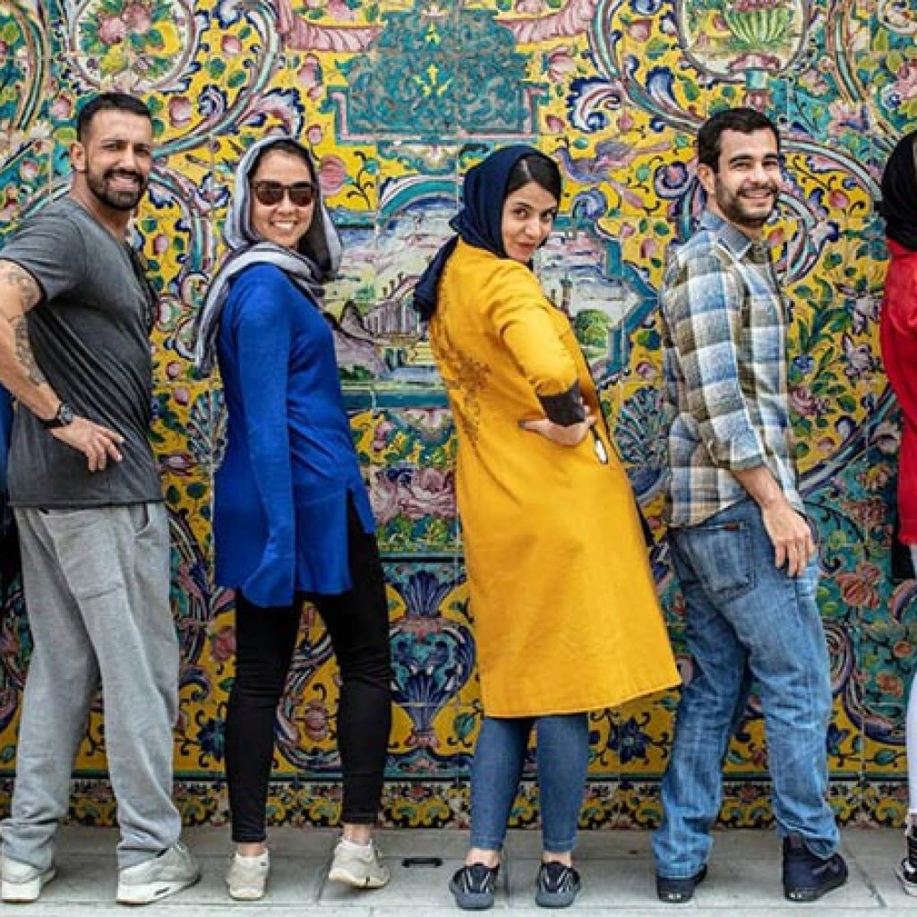 أمِّن رحلتك إلى إيران