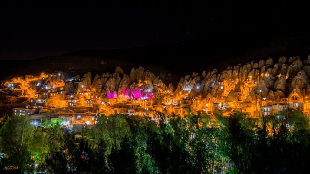 قندوان: قرية الصخور التي يجب زيارتها