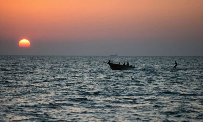 Ultimate Guide to Traveling from Tehran to Bushehr: From Urban Pulse to Coastal Serenity