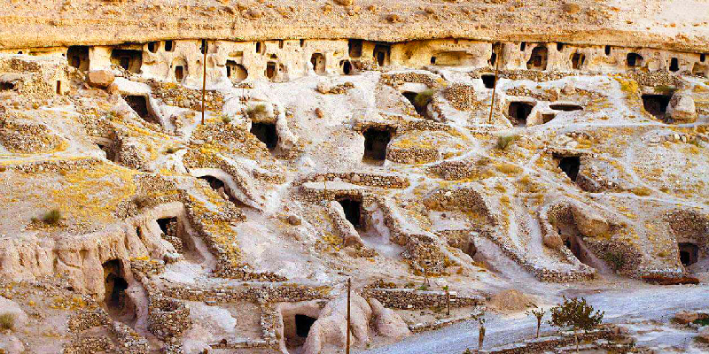 Meymand: An Incredible Iranian Rocky Village