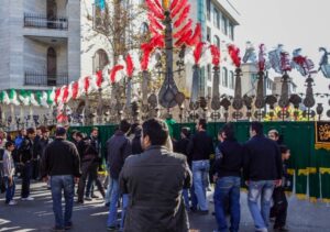 عاشوراء في إيران: تجربة ثقافية وروحية فريدة