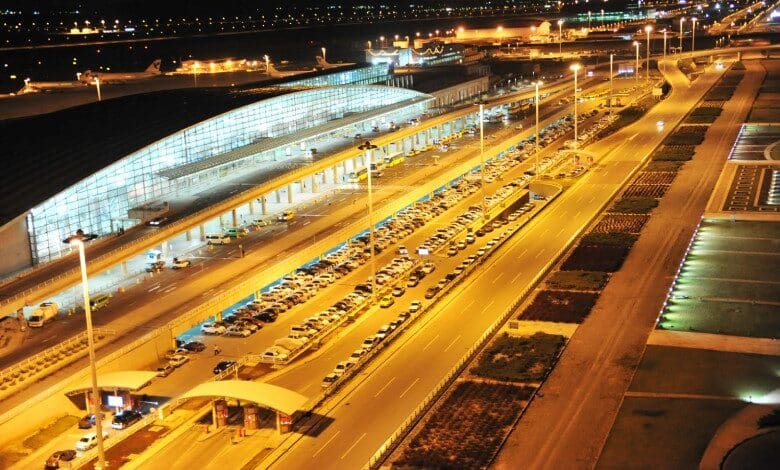دليل شامل لعناوين ومعلومات الاتصال بمطارات إيران