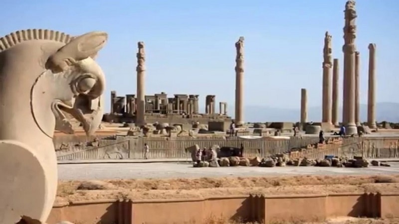 عجائب إيران السبعة: دليل سياحي شامل لاستكشاف التراث الإيراني