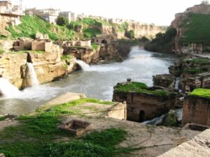 استكشف إيران: أجمل المعالم السياحية مع همين تور