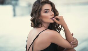 تجميل خط الفكين في ايران