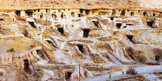 Meymand Village: Iran’s 12,000-Year-Old Hand-Carved Wonder with Hamintour
