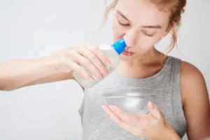 تنظيف الأنف بعد تجميل الأنف: نصائح للعناية الآمنة