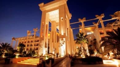 Luxury Hotels in Kish: Unparalleled Opulence with hamintour