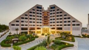 Mirage Hotel Kish: Gulfside Luxury Haven