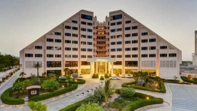 Mirage Hotel Kish: Gulfside Luxury Haven