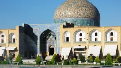 Isfahan’s Architectural Jewel: A Journey into Sheikh Lotfollah Mosque
