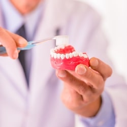 How to Care for Your Dentures: Expert Tips from Hamintour
