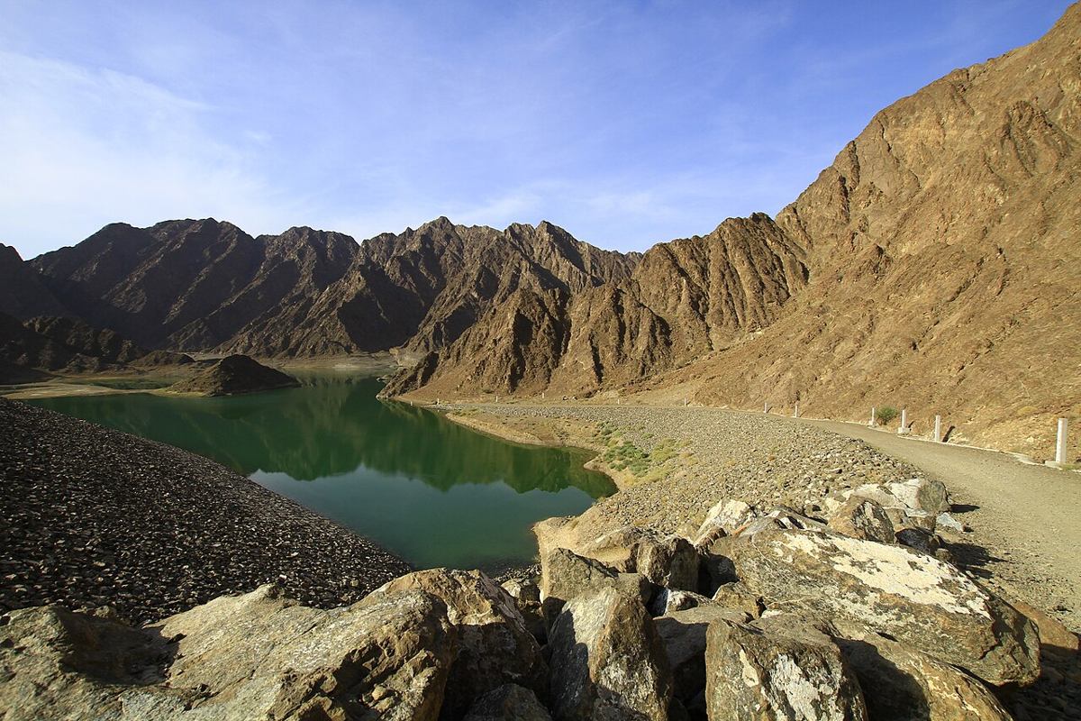 Rocky slopes above the water at Hatta Dam