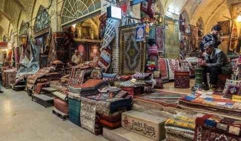 استكشف سحر مجمع وكيل في شيراز مع همینتور