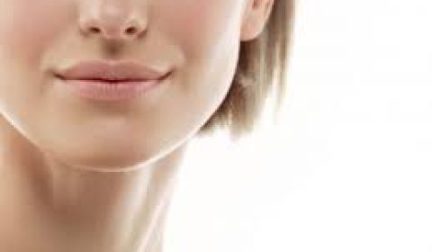 تصغير عظام الخدود في إيران مع همينتور: وجه أصغر وأكثر شبابًا