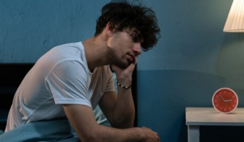 أضرار السهر وقلة النوم على الصحة النفسية