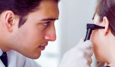 علاج ثقب طبلة الأذن