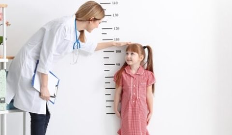 صحة الأطفال في المدرسة: دليل شامل للوقاية الجسدية والعقلية.